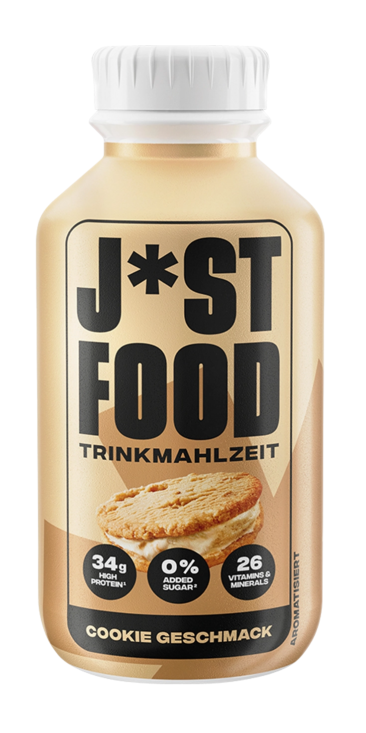 Eine beige Flasche mit weißem Verschluss zeigt das Etikett "J*ST FOOD" sowie die Angaben "Trinkmahlzeit", "26 Vitamins &amp; Minerals", "34g High Protein", "No Added Sugar", "Aromatisiert", "Cookie Geschmack".